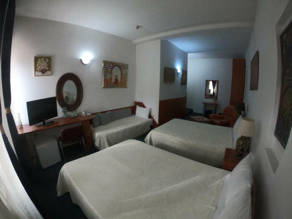 Hotel Vergina Skopie Exterior foto
